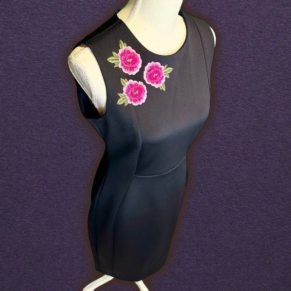 NWOT Calvin Klein Black Scuba Sheath Dress with Pink Floral Embroidery Size 6 - Picture 15 of 16